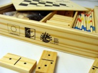 2941k-40 4 gry w drewnianym pudełku