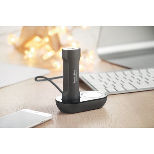 8882m-07 Power bank z bazą ładującą