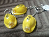 065980c-02 Brelok KASK budowlany i LED